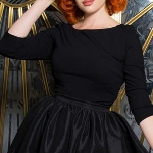 Laura Byrnes black 3/4 sleeve shirt